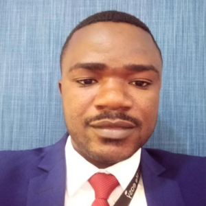 Дэвис Мубита