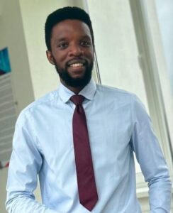 Ньиренда Джон Бэкстон